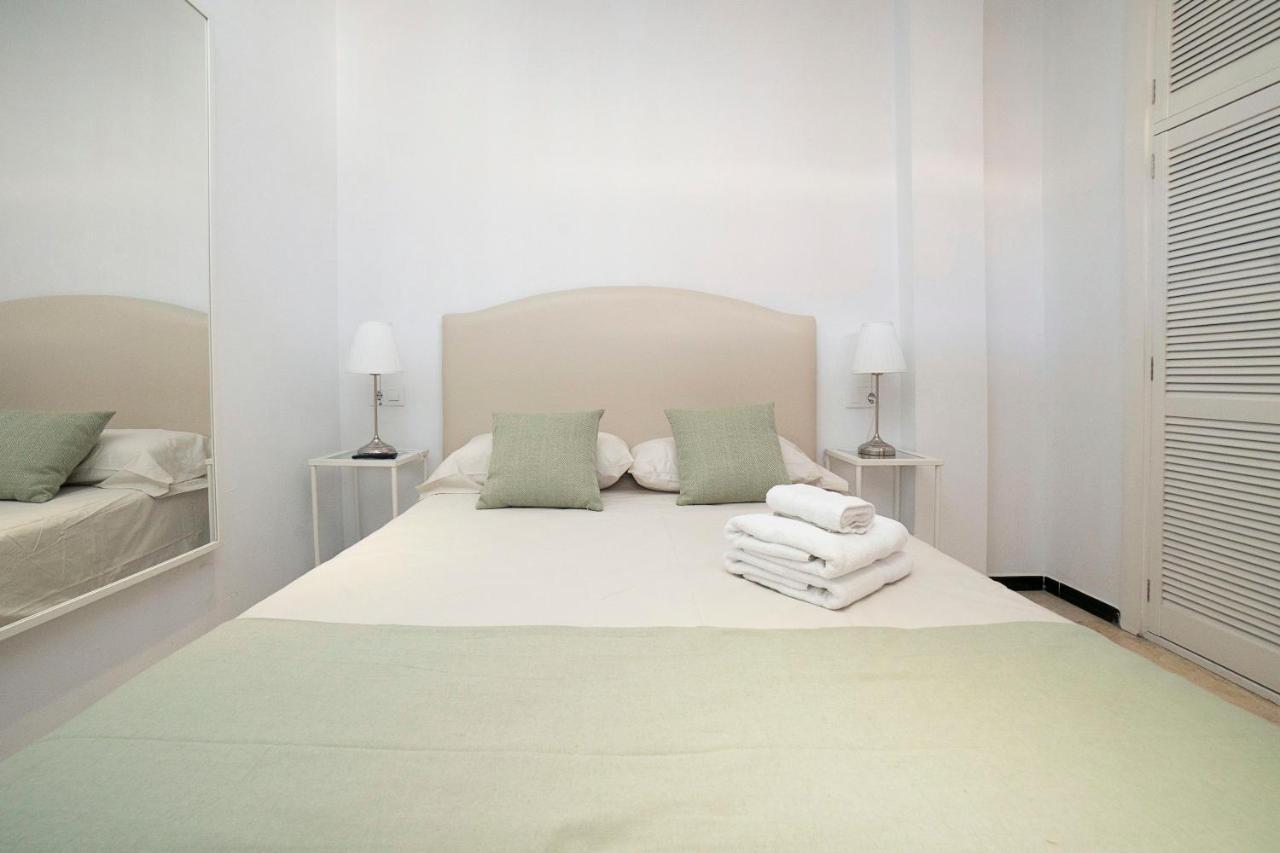 Alohamundi Lumbreras II Appartement Sevilla Buitenkant foto